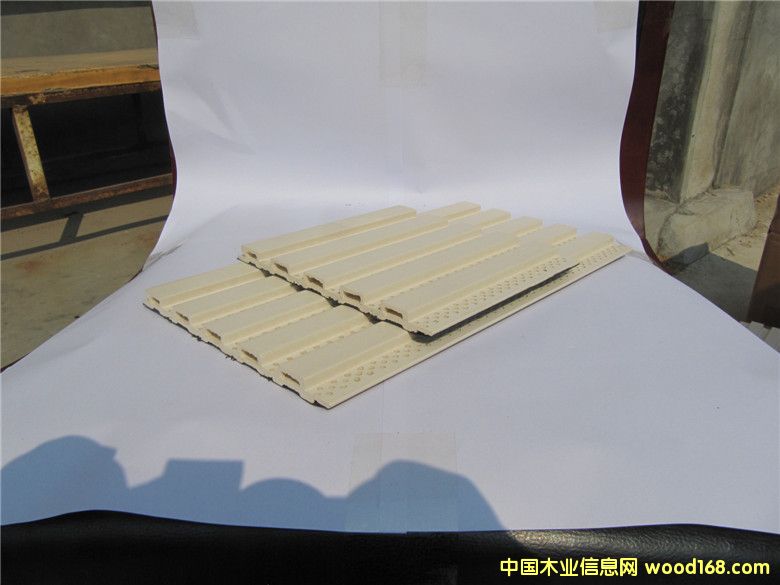 �c(di��n)���鿴150������Ŵ�DƬ