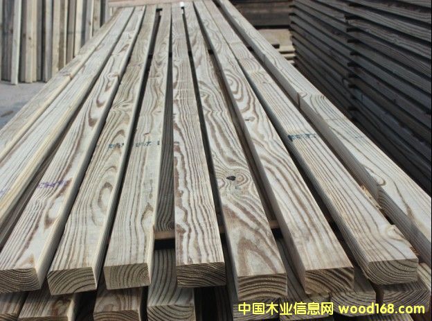 �c���鿴�Ϸ��ɷ���ľ�Ŵ�DƬ