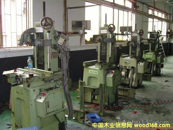 �M(j��n)�ڶ����f�C(j��)�������C���Y���Ϻ��C(j��)��(ch��ng)��(b��o)�P(gu��n)��