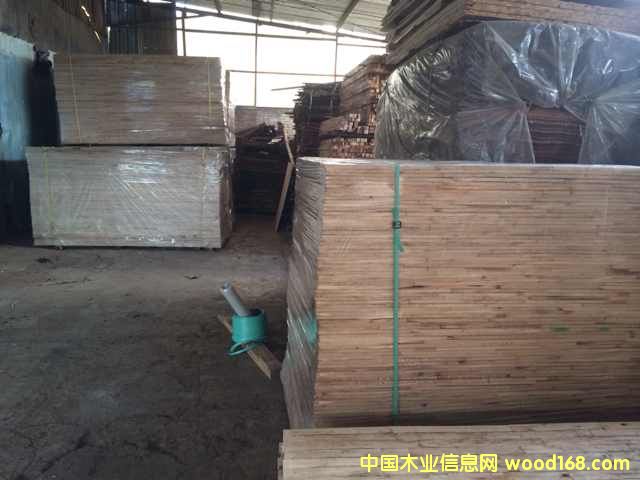 �c���鿴�R���װ���о�ķŴ�DƬ