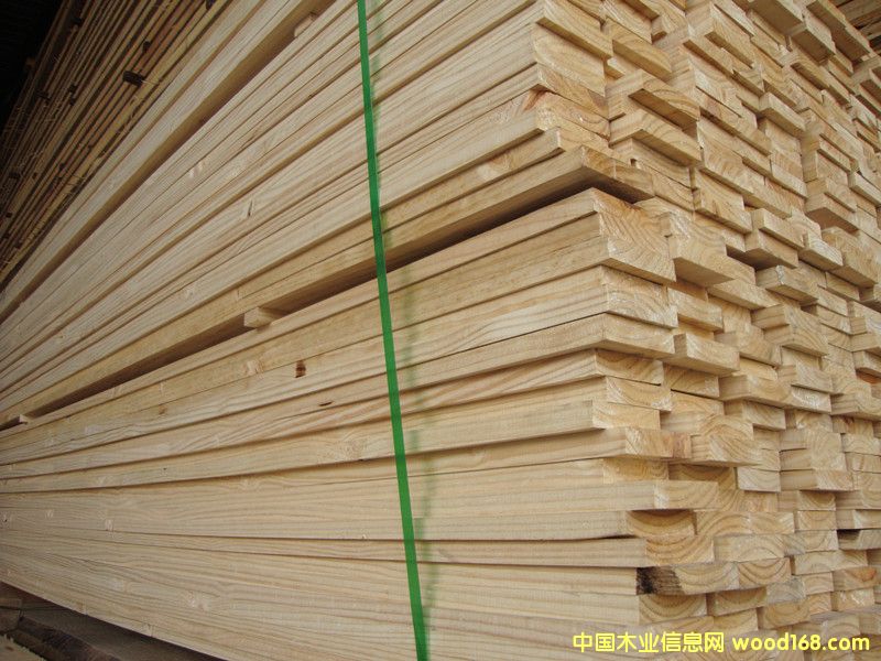 輻射松光板 輻射松光板