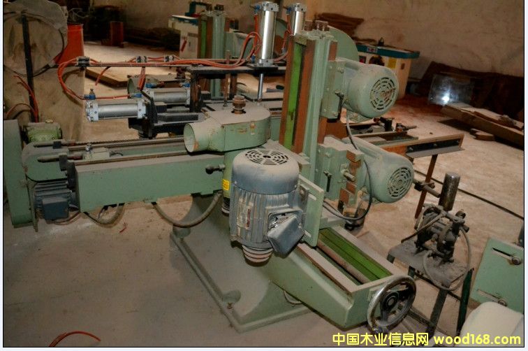 �_(t��i)���p���