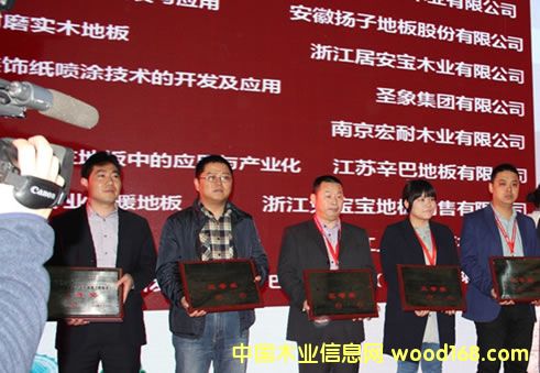 ���ՓP�ӵذ帱���ü��������Ŀ���(j��ng)���Ԅ������I(l��ng)�����