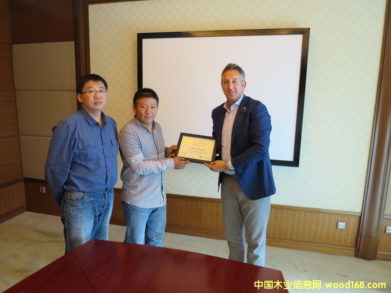 ���K�R����ɭ�c�c����Interfor�_(d��)�ɱ���ܛľ��đ�(zh��n)�ԅf(xi��)�h