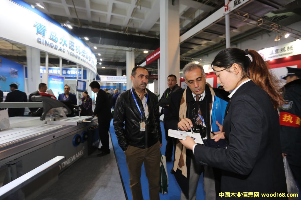 ֪��չ���ڡ�2014����ľ��չ��չʾ����ľ���C(j��)е�C(j��)е�ͼ��g(sh��)