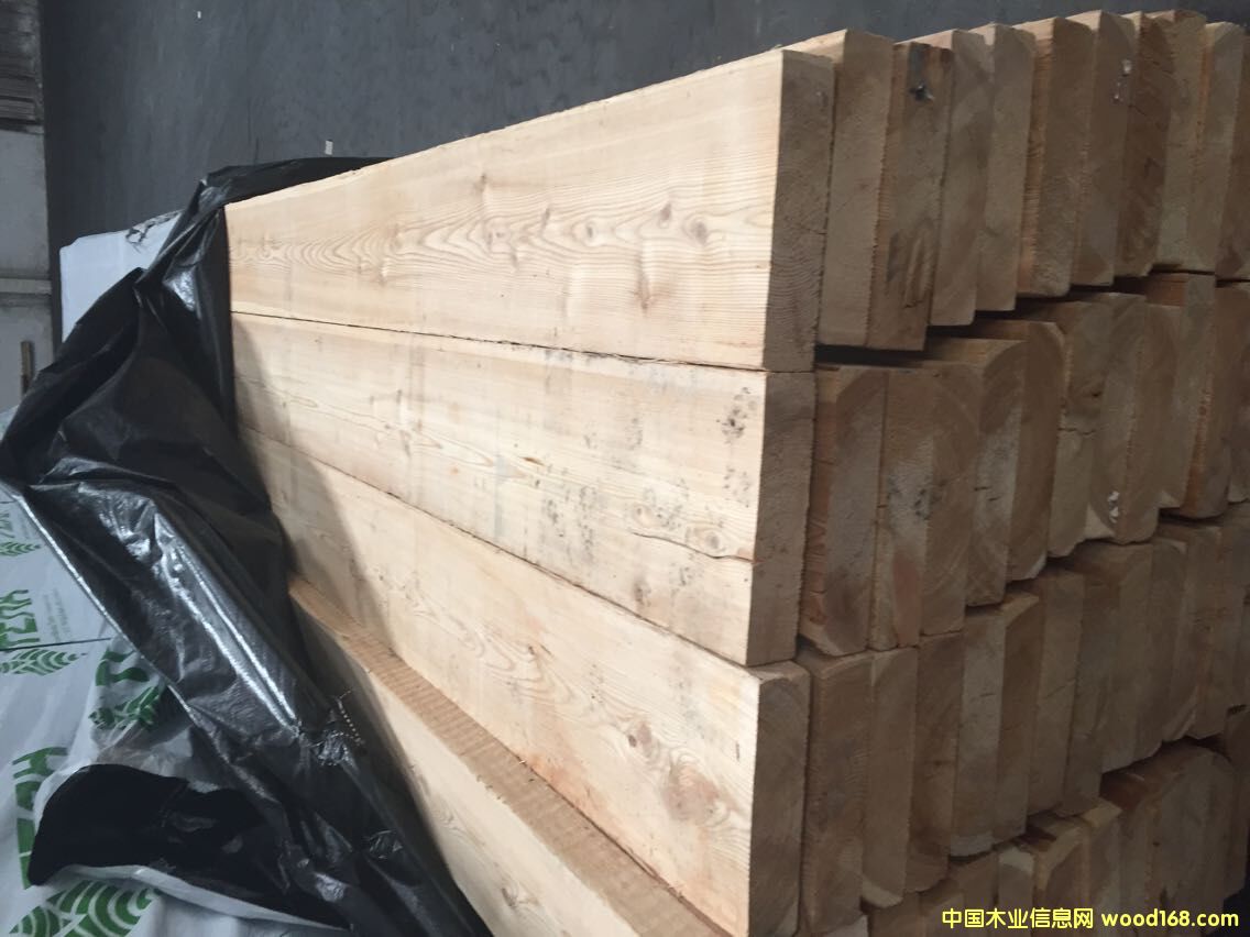 �c���鿴���_˹���~�ɰ�ķŴ�DƬ