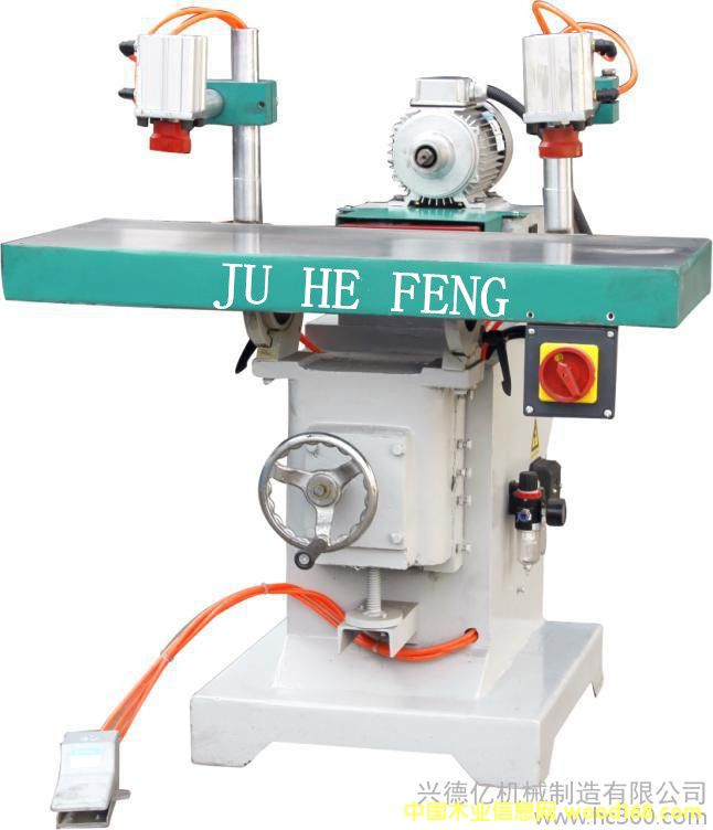 ���u���R�����Pʽ���{(di��o)ľ���@��ľ���C(j��)е