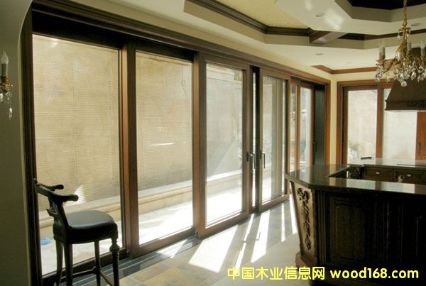 �c(di��n)���鿴�����T���Ŵ�DƬ