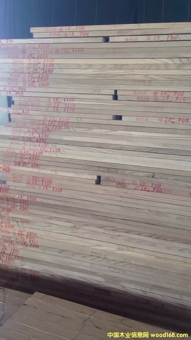 �c���鿴���_˹�M����ľ�Mƴ��Ŵ�DƬ