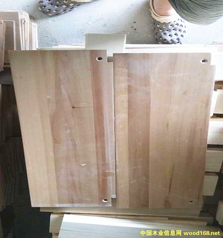 �c(di��n)���鿴��ľ��Ŵ�DƬ