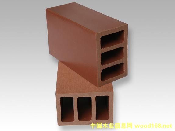 ������ľ����