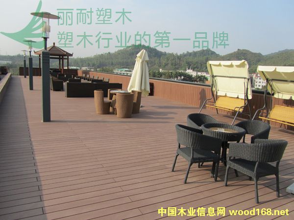 ���B(t��i)ľ�ذ壬�������B(t��i)ľ��ľͤ��