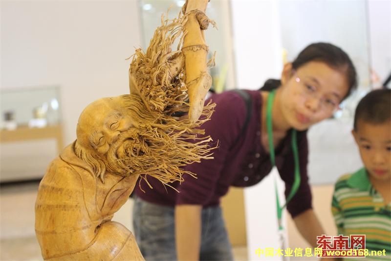 ������߲��[���_Ļ �F(xi��n)������Ʒǧ�˰ّB(t��i)