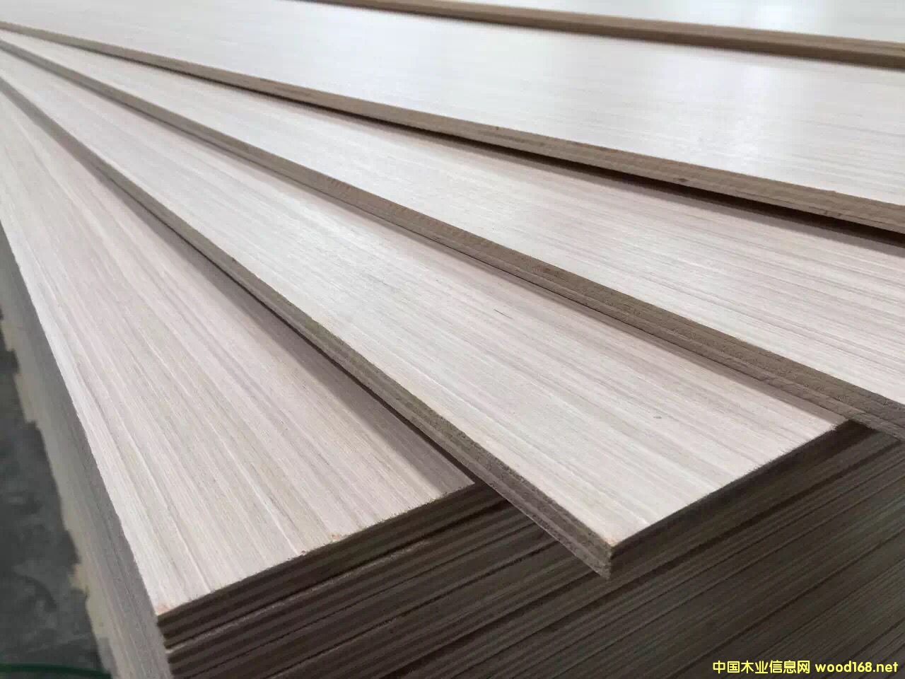 �c(di��n)���鿴12����ľо�Ҿ߰� ��ˮϵ�зŴ�DƬ