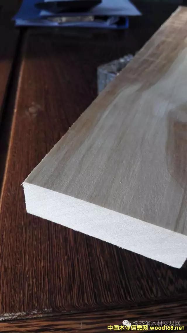 �c(di��n)���鿴���_˹��ľ�����ĵ�Ԕ��(x��)�Y��