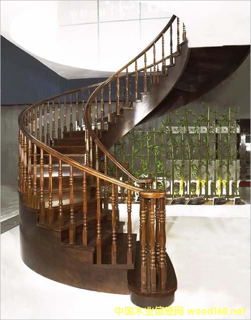 �ͻ�ľ�|(zh��)����̤������̤����r(ji��)�����l(f��)