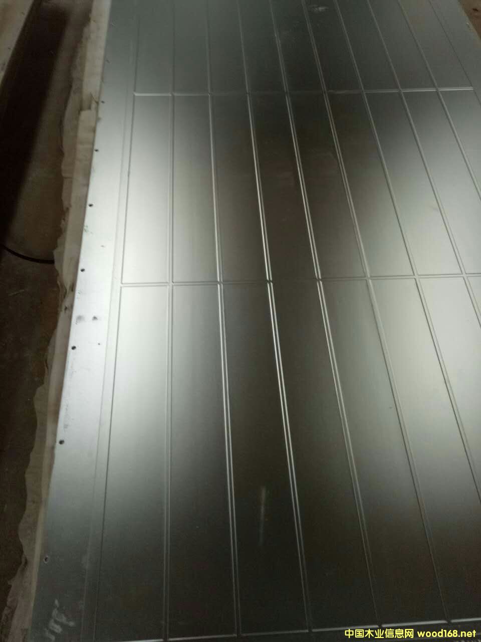 �c(di��n)���鿴�ቺ�C(j��)ģ��Ŵ�DƬ