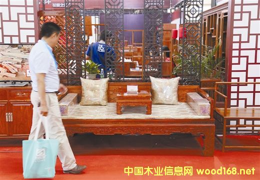 �|ꖻ��@ľ���Ј�(ch��ng)��(sh��)�L:����ļtľ�Ј�(ch��ng)������ô����