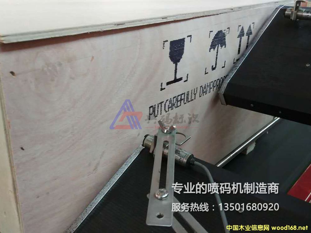 �c(di��n)���鿴ľ�䇊�a�C(j��)�Ŵ�DƬ