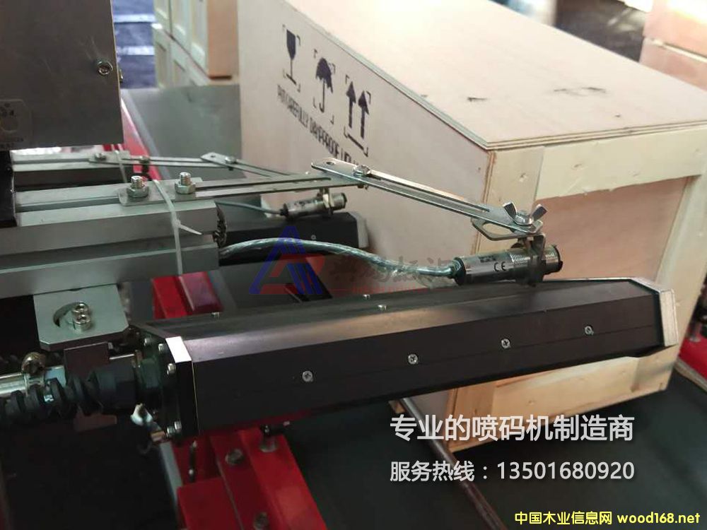 �c(di��n)���鿴�Ϻ�ľ�凊�a�C(j��)�Ŵ�DƬ