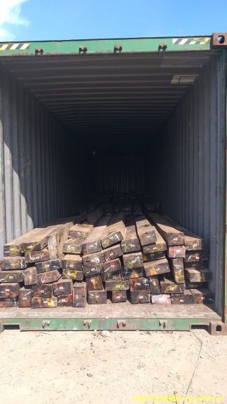 �������P̴