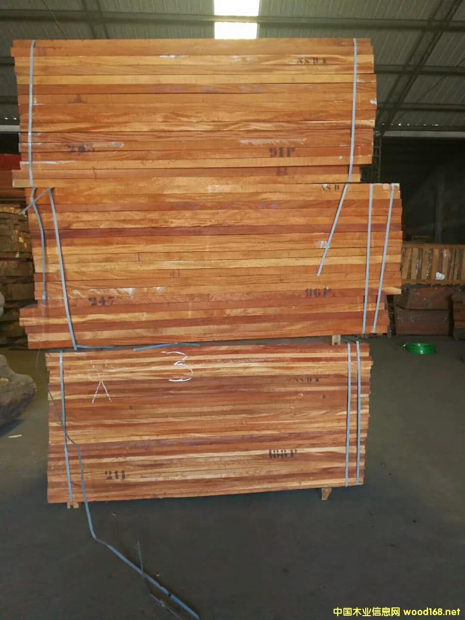 ���ص����һ�о